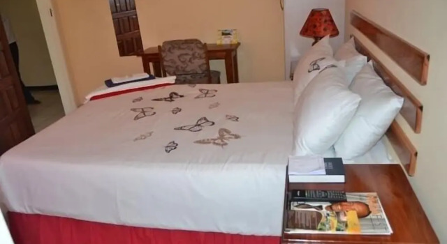 Standard Zimmer Ebuhleni Guest Lodge