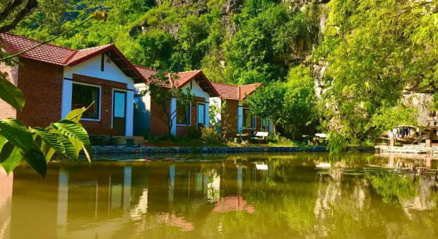 Бунгало Deluxe Hang Múa Village Homestay