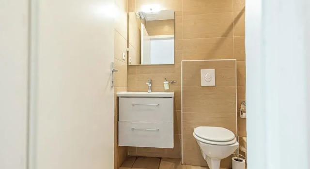 Modern Apartment Wiener Stadthalle 1