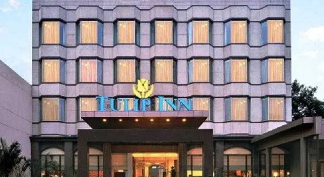 Tulip Inn Gurgaon, Забронировать Отель Гургаон 