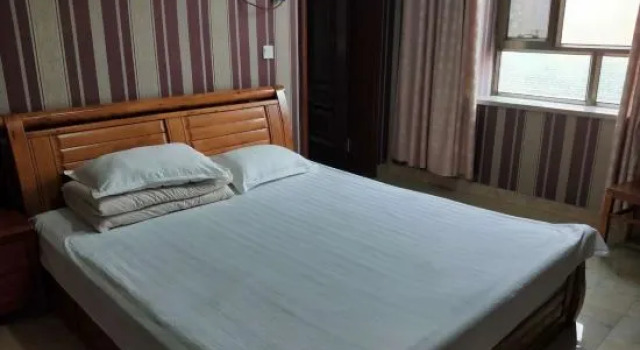 Standardowy dwuosobowy pokój Yining Qingmei Hostel