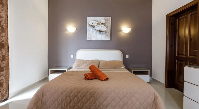 Deluxe room Dolphin Court Gozo