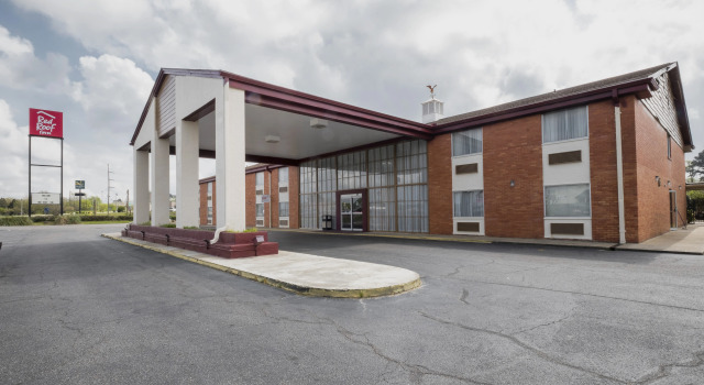 Red Roof Inn Meridian