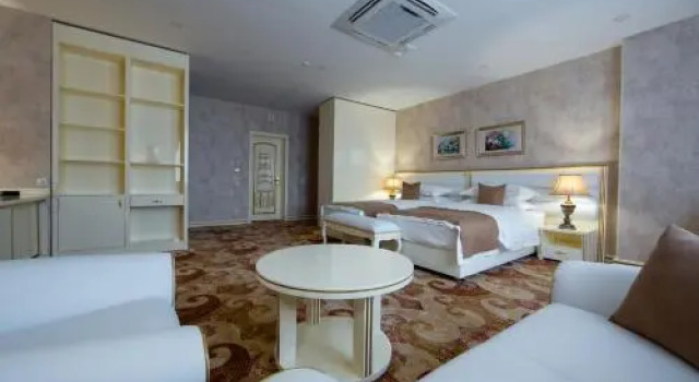 Grand Hotel Burana, Réserver Hôtel Tokmok Chui region