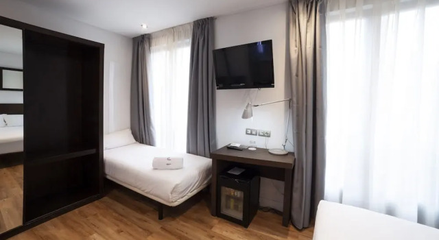 Трёхместный номер Petit Palace Arana Bilbao