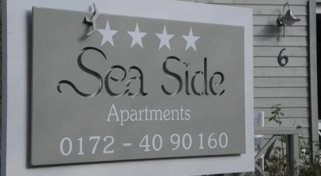 Апартаменты Deluxe Seaside Apartments - Beachhouse Blue