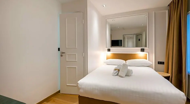 Номер Standard с видом на внутренний двор HOTEL AU COEUR DE REPUBLIQUE