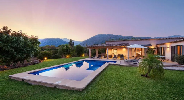 Villa Villa Sort