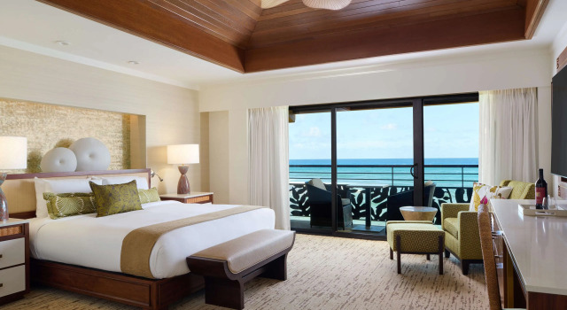 Двухместный номер Deluxe oceanfront Koa Kea Resort on Poipu Beach
