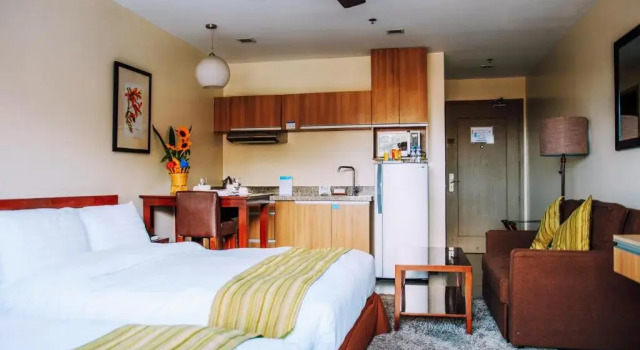 Номер Premier с балконом Azalea Residences Baguio