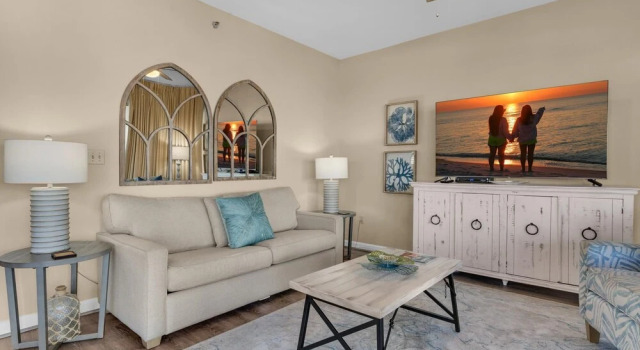 Tides at Tops'l 411, Miramar Beach, Varaa Hotelli Hotellit Emerald Coast uima-altaalla, Uima-allas