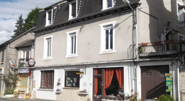 Aveyron Chambres D'hôtes, Book Hotel Cassagnes-Begonhes 