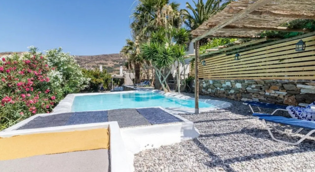 Lovely 3-Bedroom House in Tinos, Забронировать Дом для отпуска Виллы Тиноса, Вилла