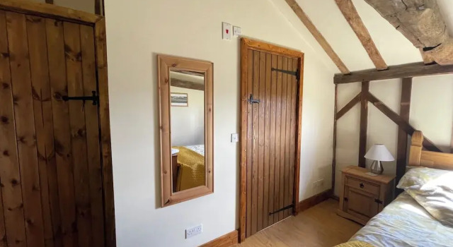The Cow Shed - Sleeps 4, Parking & Pet Friendly, Prenota Hotel Southminster Inghilterra