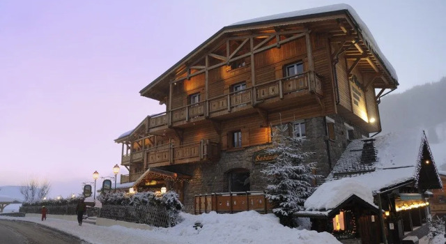 Chalet Le Sabaudia, Забронировать Шале Виллы Овернь-Рона-Альпы, Вилла