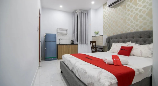 Номер Standard RedDoorz near Saigon Zoo