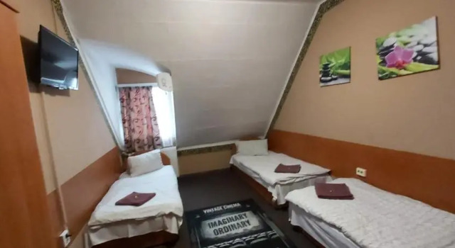 Трёхместный номер Standard с красивым видом из окна Romantik Étterem - Panzió