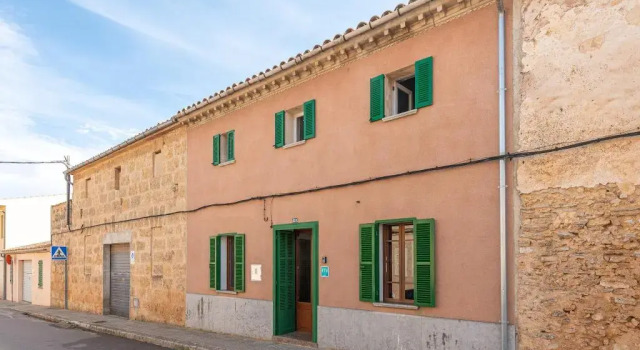 Can Miquel Porro - House for 8 People in Llubi, Book Hotel Hoteller i Llubi med pool, Swimmingpool
