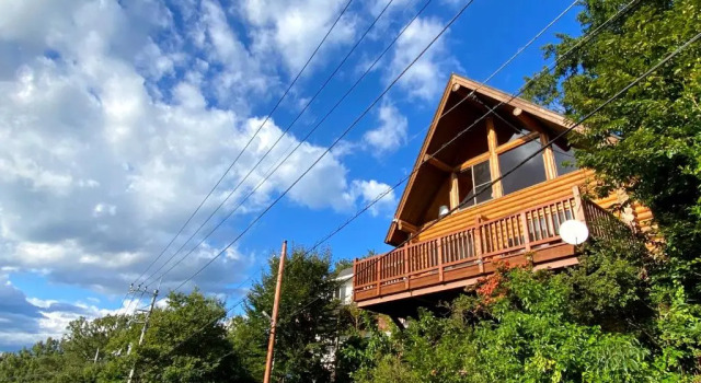 A Private Log House with Mt Fuji View & Piano - "Thangtong House Japan"