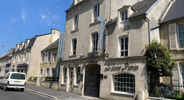 Трёхместный номер Standard Hôtel Le Saint Patrice