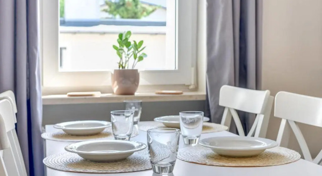Lion Apartments -Costa Brava Studio, Varaa Huoneisto Karlikowo 