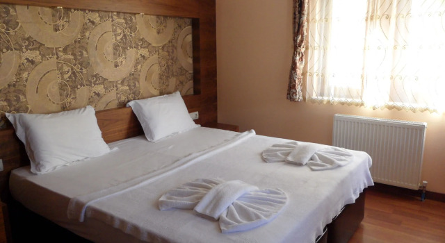 Dinara Hotel