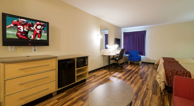 Red Roof Inn & Suites Philadelphia - Bellmawr