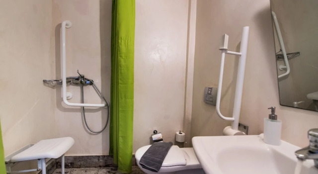 Номер Standard с балконом Ilianthos Apartments & Studios