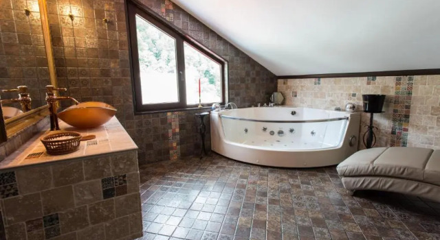 Люкс Deluxe Pension Casa Wenge - Jacuzzi Room