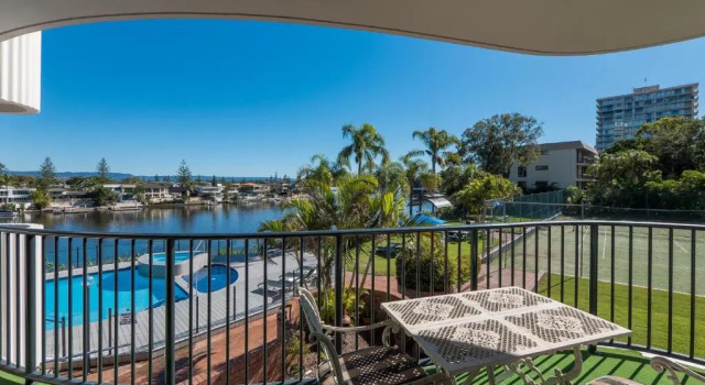 Апартаменты с 2 комнатами Silverton Apartment Resort Surfers Paradise