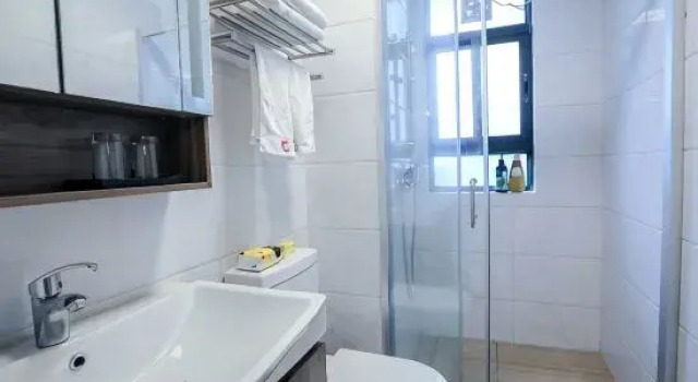 Двухместный люкс с 2 комнатами с видом на море Tianjiao Holiday Scenic Apartment (Huidong Biguiyuan Shili Silver Beach)