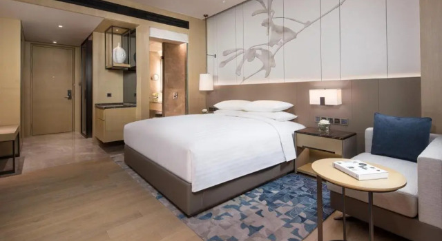 Двухместный номер Deluxe Courtyard by Marriott Shanghai Hongqiao