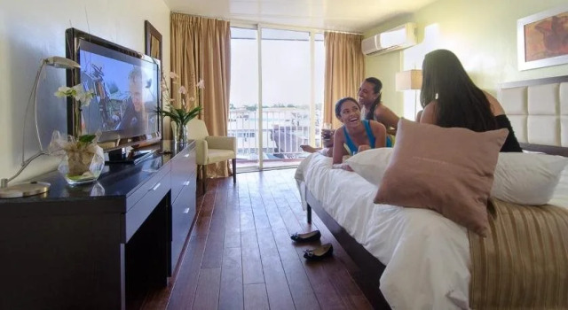 Radisson Hotel Paramaribo, Prenota Hotel Hotel 3 stelle a Meerzorg, 3*