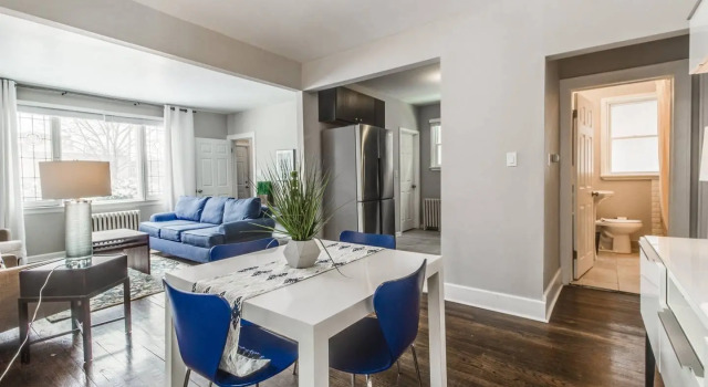 Great 6 Bedroom Peaceful Family Retreat in the University District