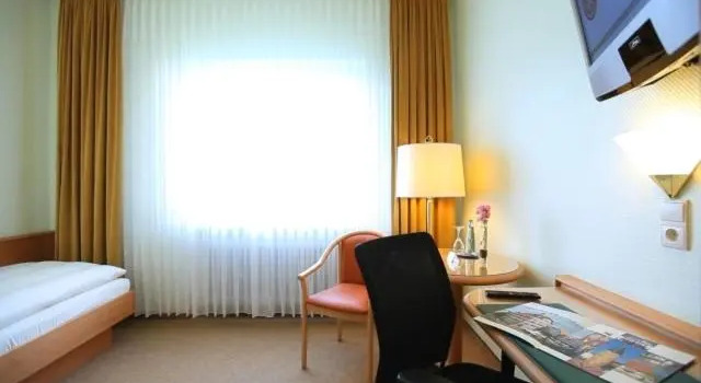 Номер Standard Hotel Hessischer Hof