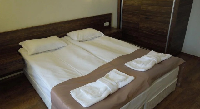 Oak Residence Hotel & Relax, Buchen Sie Aparthotel 3-Sterne-Hotels in Smoljan, 3*