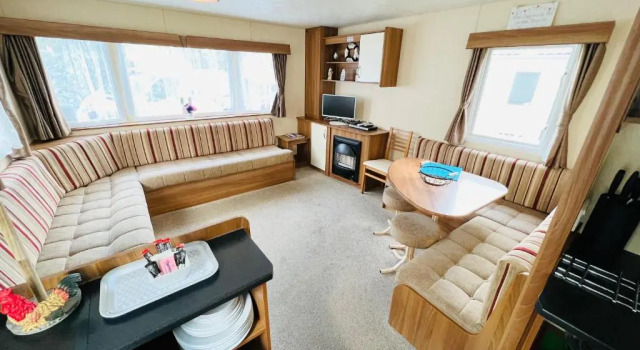 2 Bedroom Caravan NV16, Lower Hyde, Shanklin, Isle of Wight