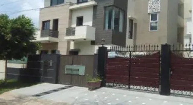 Perch Grove Golf Course Road, Забронировать Отель Гургаон Gurgaon Region, рядом с Улица Гольф-Корс-роуд