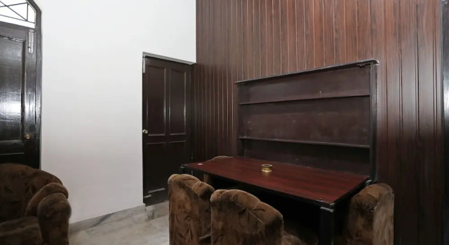 OYO 13157 Home 2BHK Lake View Ayarpatta Nainital, Rezervovat Hotel Nainital Uttarakhand
