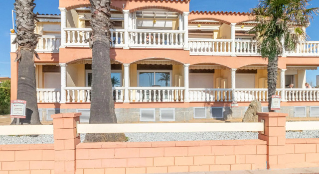 Modern Apartment in Empuriabrava Spain with Terrace, Забронировать Апартаменты/квартира Апартаменты Эмпуриабравы, Апартаменты/квартира