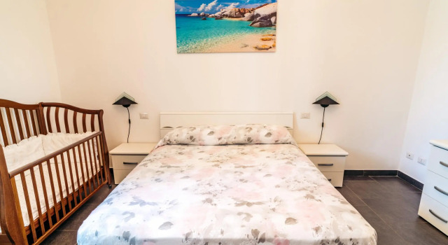 Welcomely - Senyera Apartment
