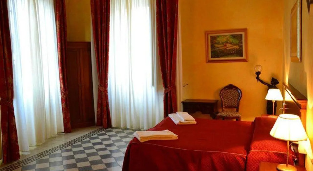 Stefania Rooms