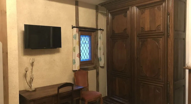 Portail Haut, Book Hotel Previnquieres Aveyron