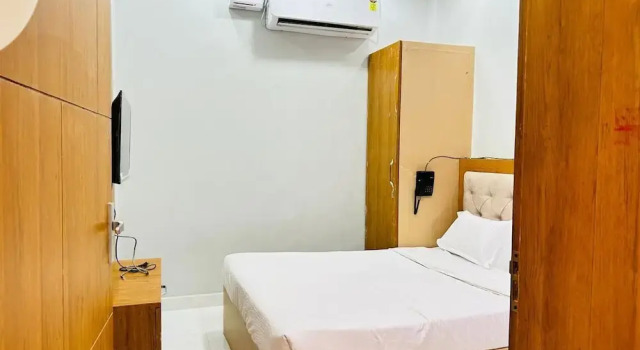 Hotel Tanya Palace