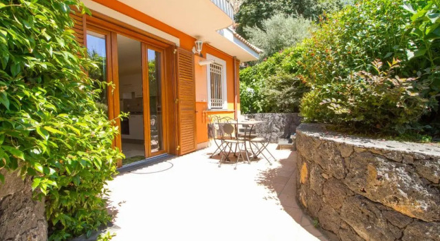 Апартаменты с видом на сад Etna Royal View Bilocale Vista Giardino