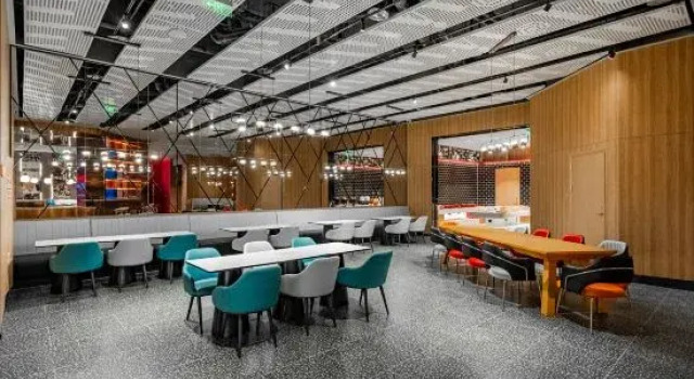 Ibis Hotel (Ge'ermu Bayi Middle Road Kunlun Square Branch), Prenota Hotel Hotel 3 stelle a Haixi, 3*
