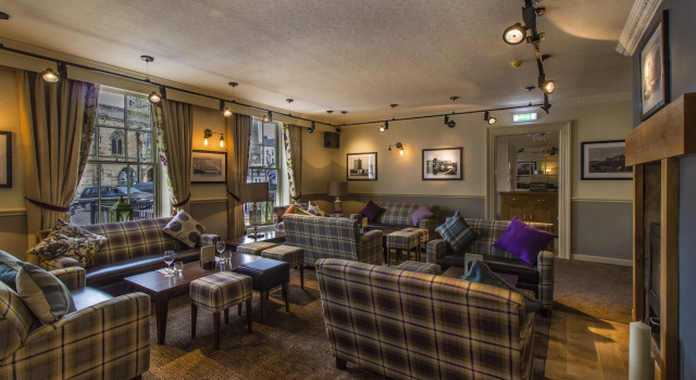 The Kings Head Hotel, Richmond, North Yorkshire - The Coaching Inn Group, Забронировать Отель Ричмонд Yorkshire Dales, рядом с Развлекательный центр The Station