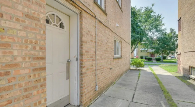 Walk to Train: Convenient Skokie Condo!, Забронировать Отель Отели Иллинойс 3 звезды, 3*