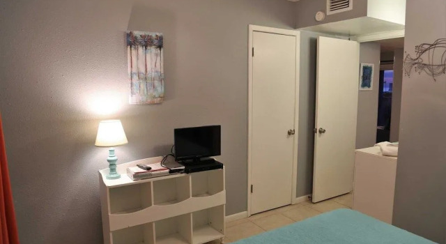 Harbor House B17 2 Bedrooms 2 Bathrooms Condo