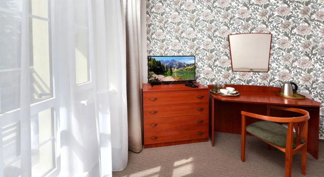 Aplend Hotel Lujza Major, Rezervovat Hotel Hotely v Prešovský kraj s parkováním, Parkování